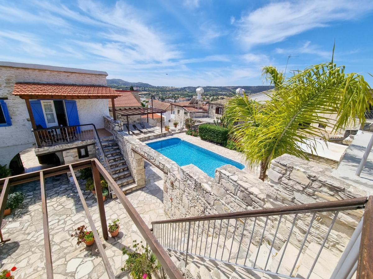 Poseidon'S Pool Paradise Skarinou Eksteriør billede